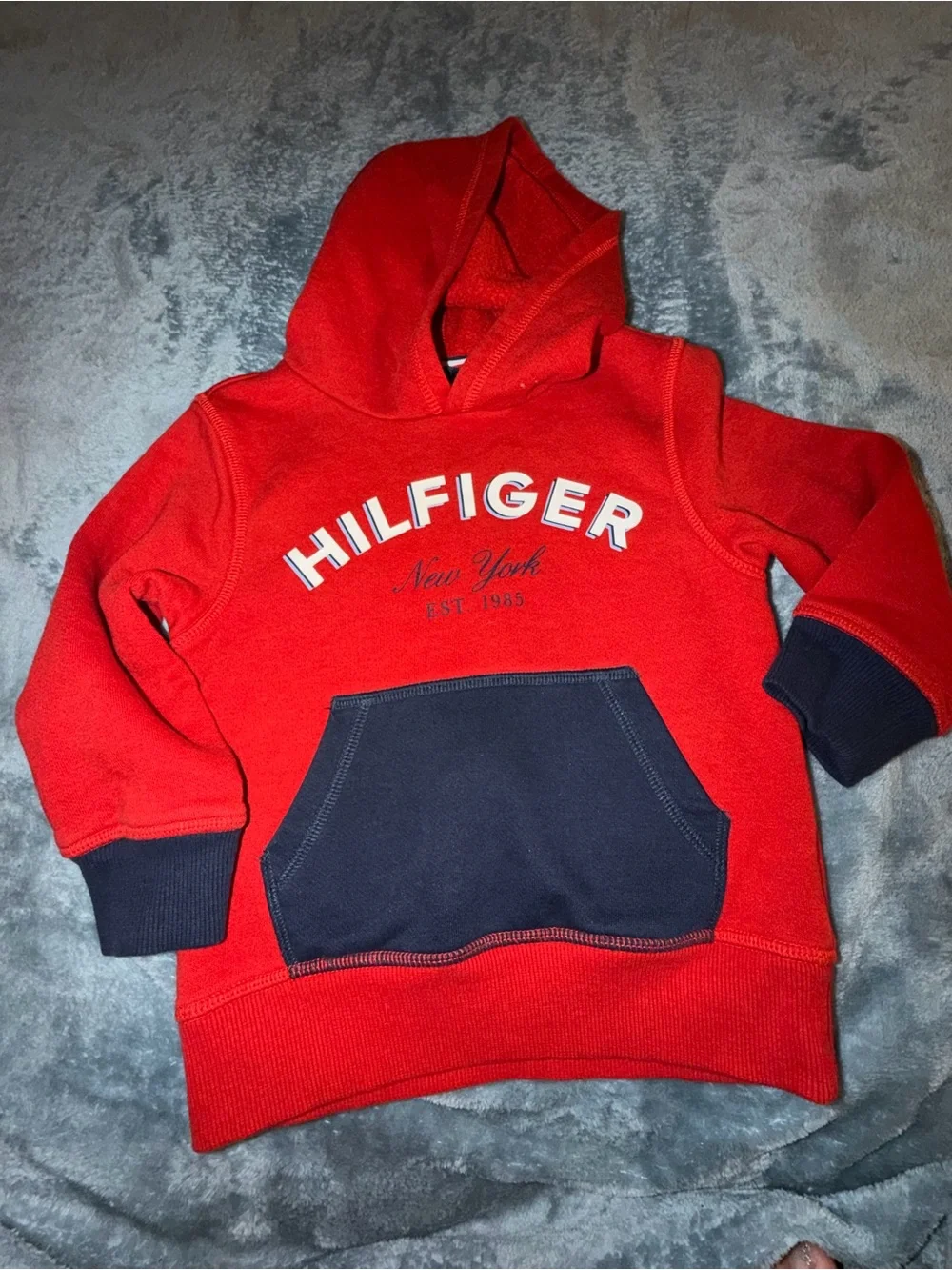 Tommy Hilfiger Red Hoodie & Joggers with Navy Pocket